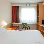 Ibis Centre 호텔