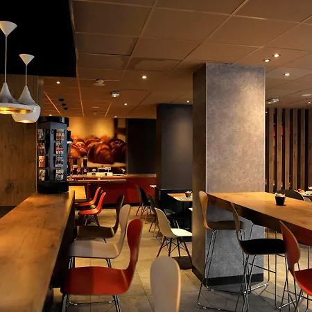 Ibis Centre Hotel 3*