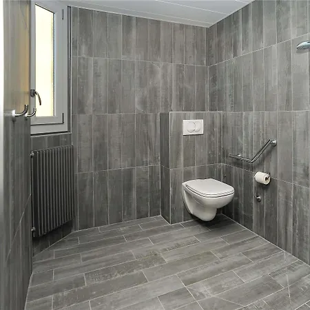 Ibis Centre Hotel 3*