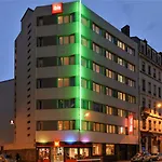 Ibis Centre 3*