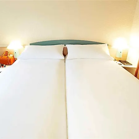 Ibis Centre 3*