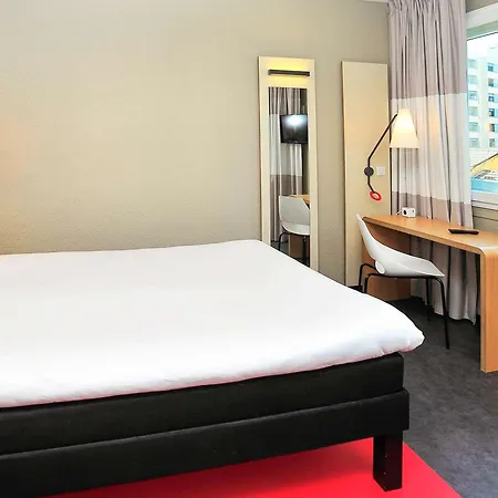 Ibis Centre