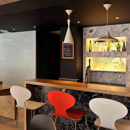 Ibis Centre فندق ليون