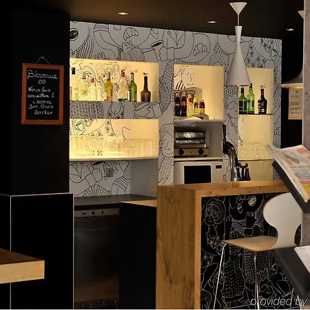 Ibis Centre Hotel 3*