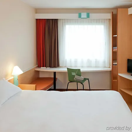 Ibis Centre Hotel