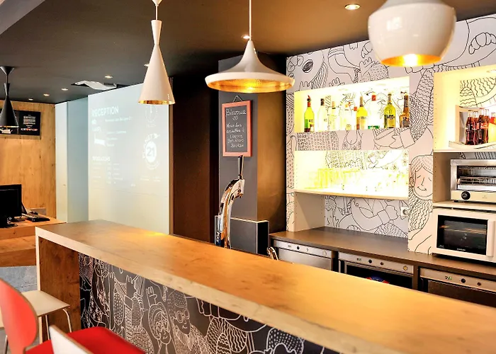 里昂中心宜必思酒店 酒店