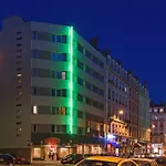 Ibis Centre 3*