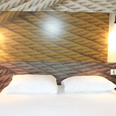 Ibis Centre Hotel